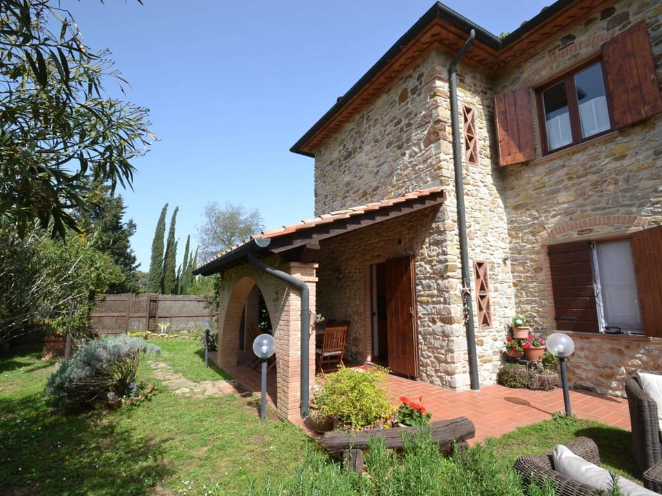 Villa | Exterior