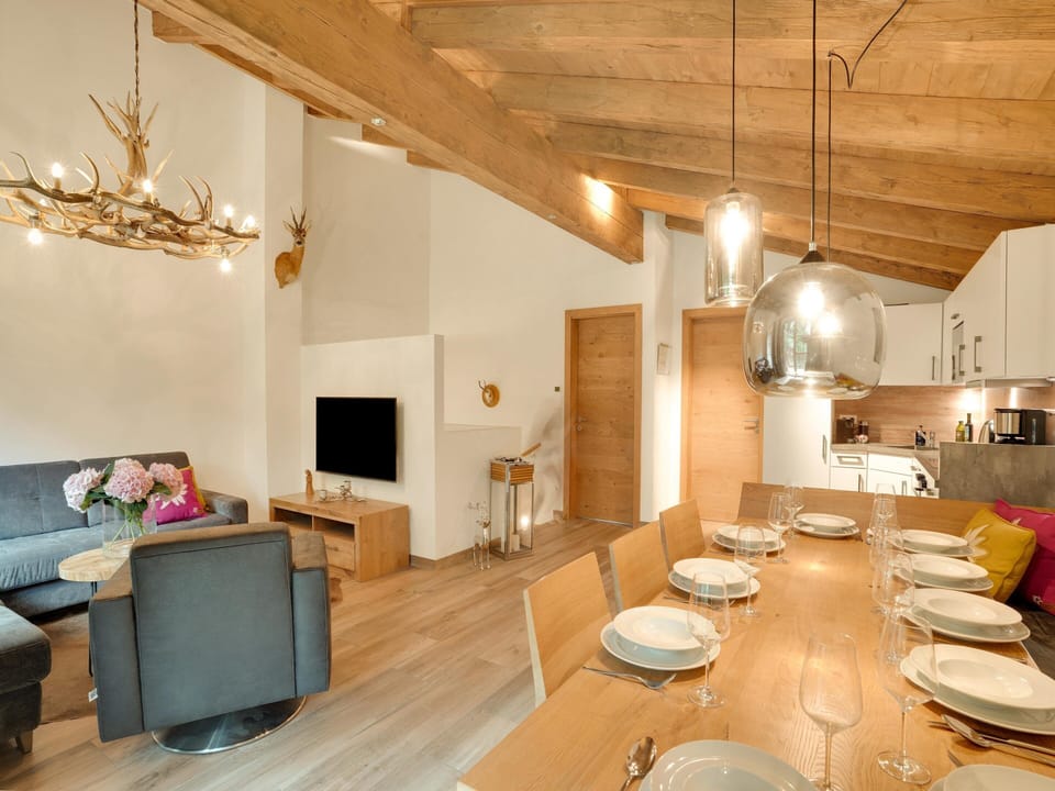 House | Living room | TV