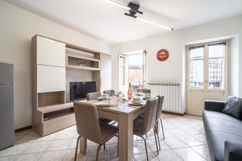 House | Dining