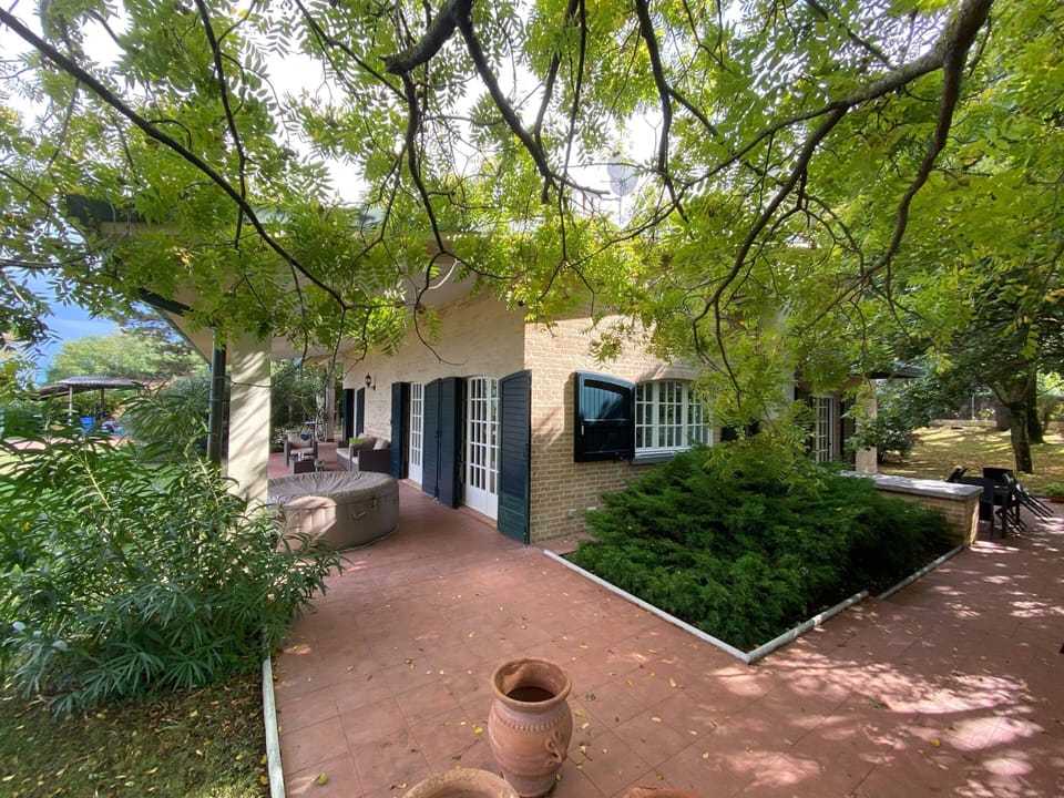 Villa | Exterior
