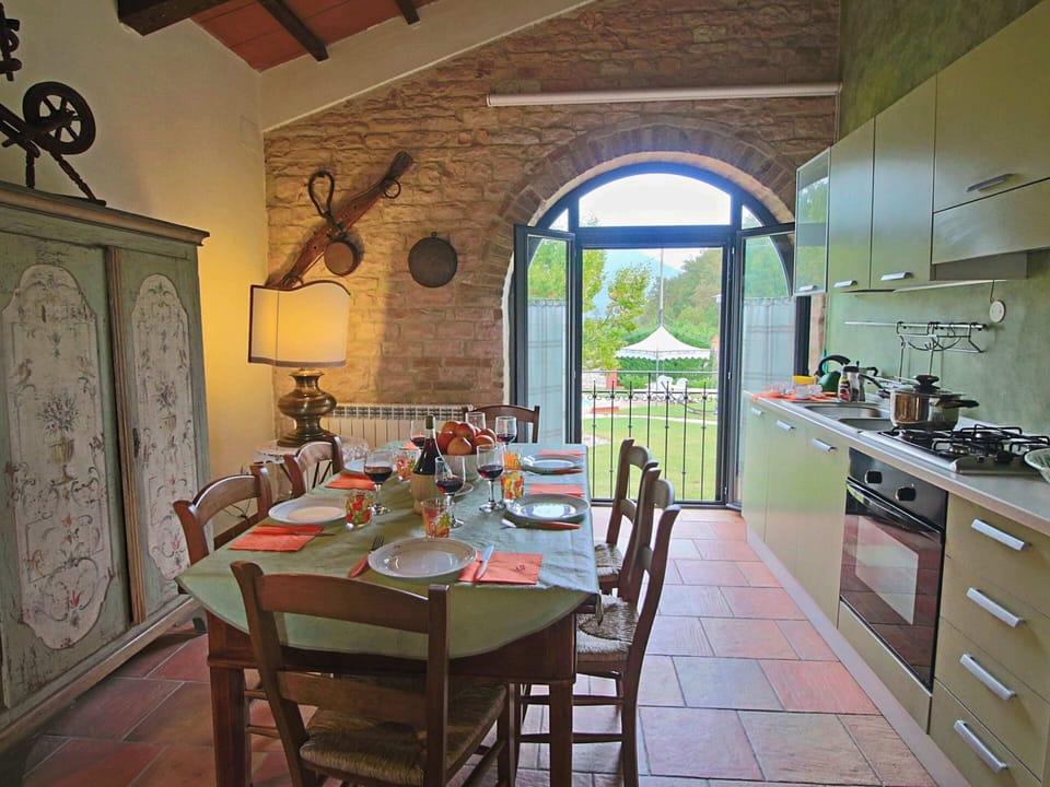 House | Dining
