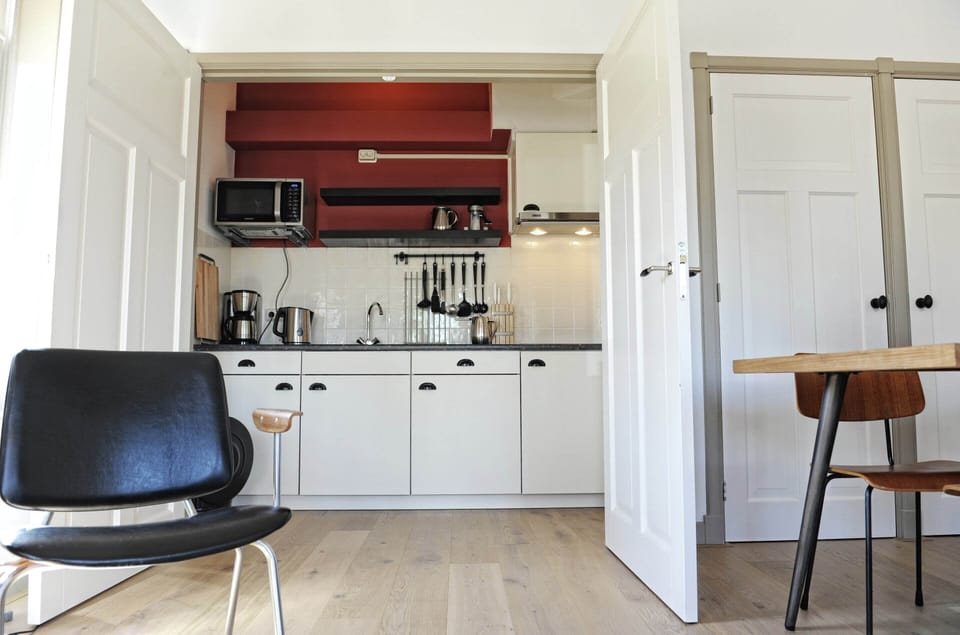 House | Private kitchen | Microwave, highchair