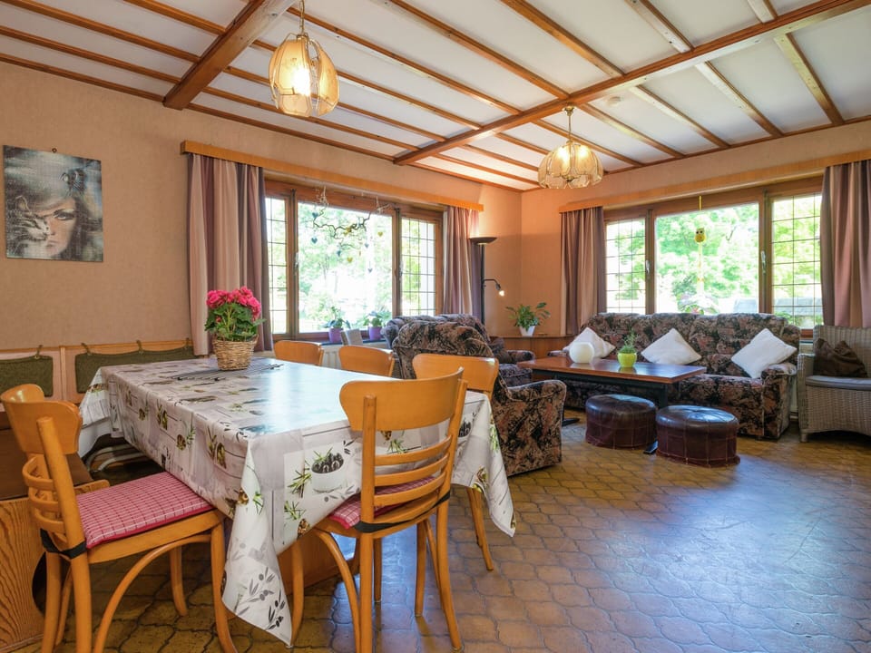 House | Dining