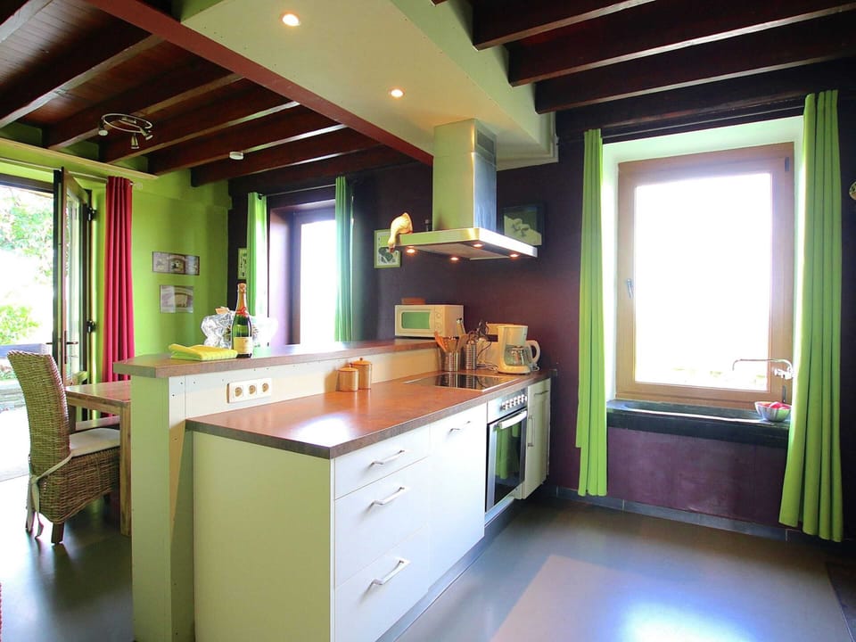 Fridge, stovetop, highchair