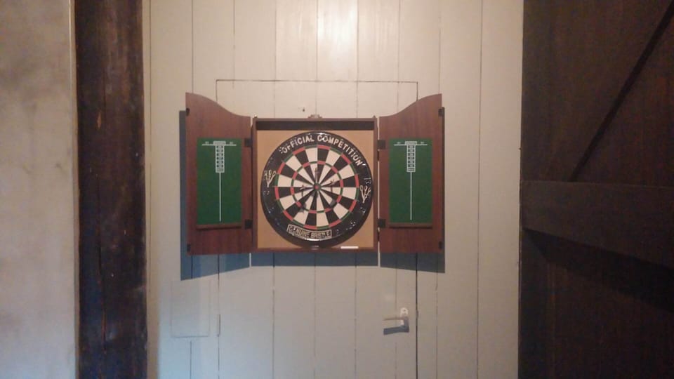 House | Game room