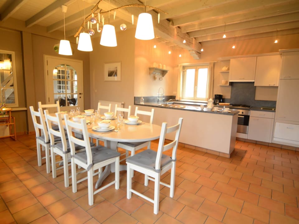 House | Private kitchen | Highchair