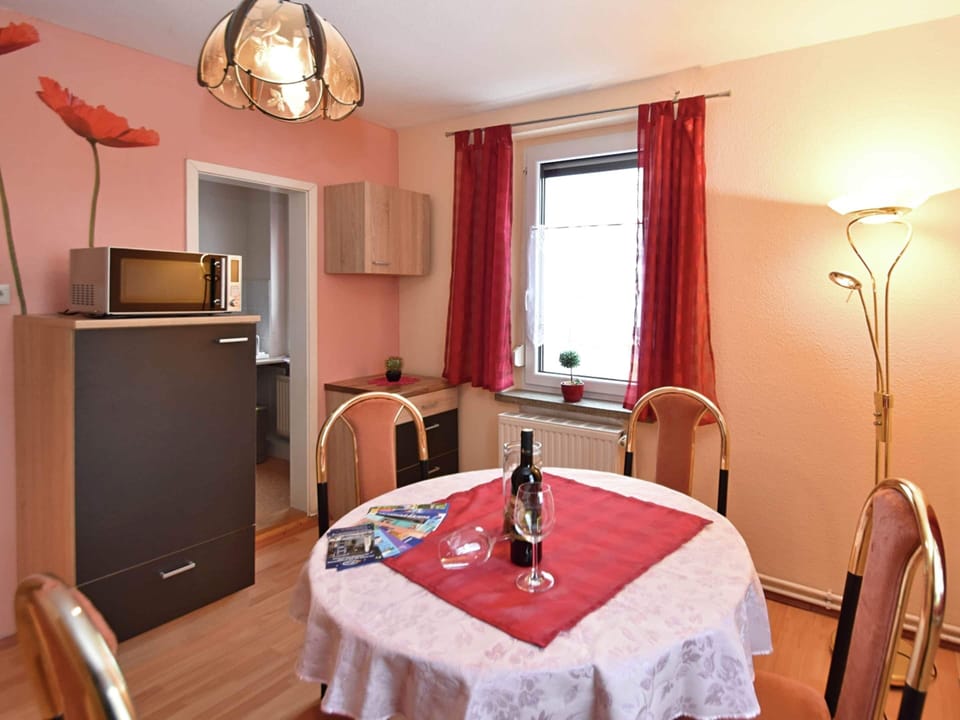 Apartment | Dining