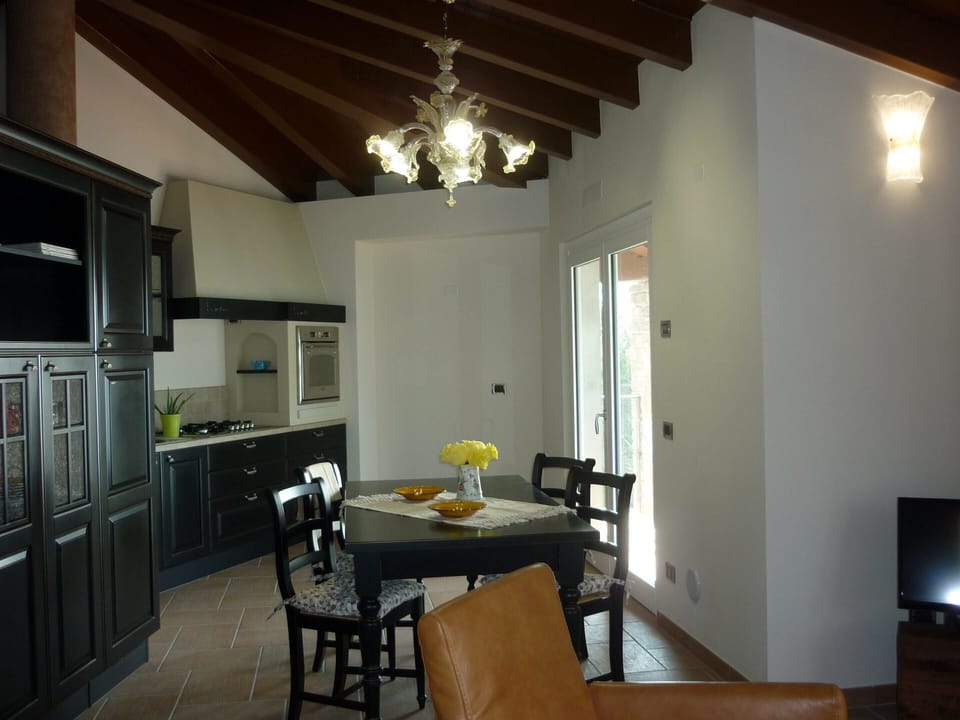 Apartment | Dining
