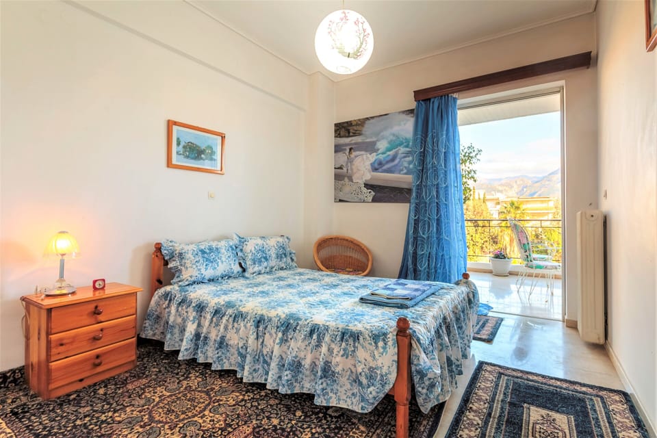 Bright Comfy Flat near Beach & City Center Apartment in Messenia