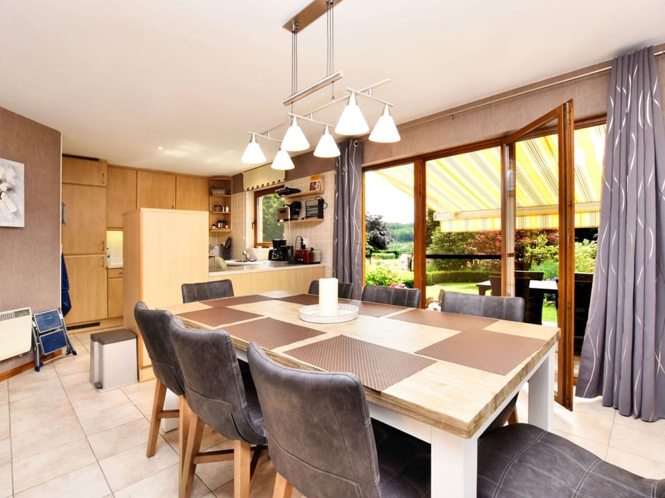 House | Dining