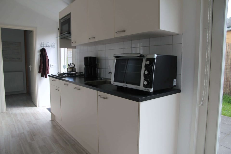Bungalow | Private kitchen | Highchair