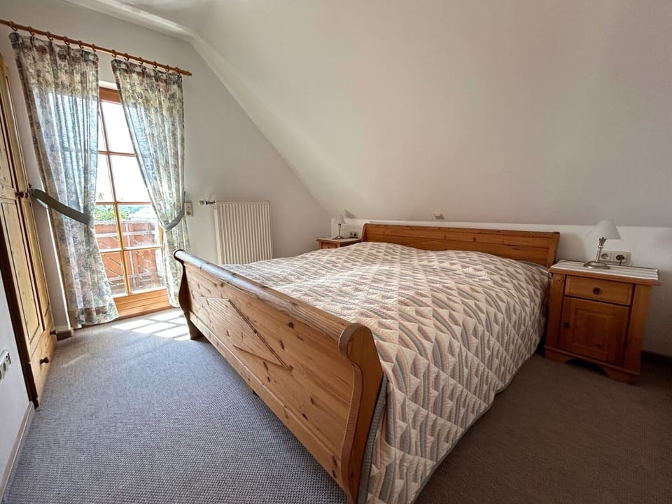 Holiday Home in the Knullgebirge With Balcony House in Hesse