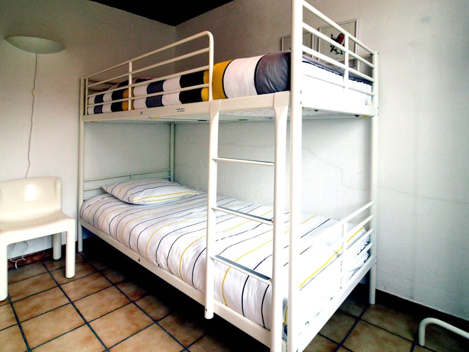 House | 2 bedrooms, individually furnished, bed sheets