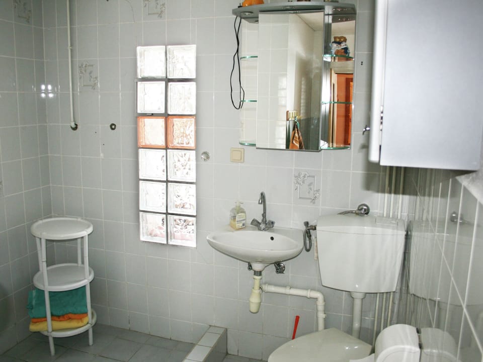 Cozy Bungalow in Stove Germany near Baltic Sea House in Mecklenburg-Vorpommern, Germany