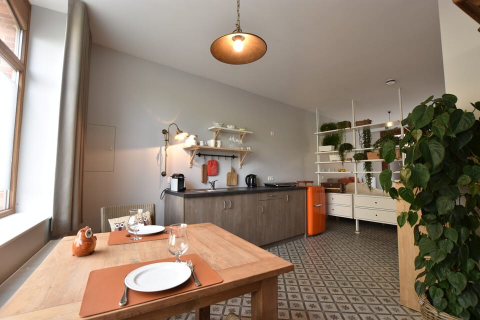 Apartment | Dining