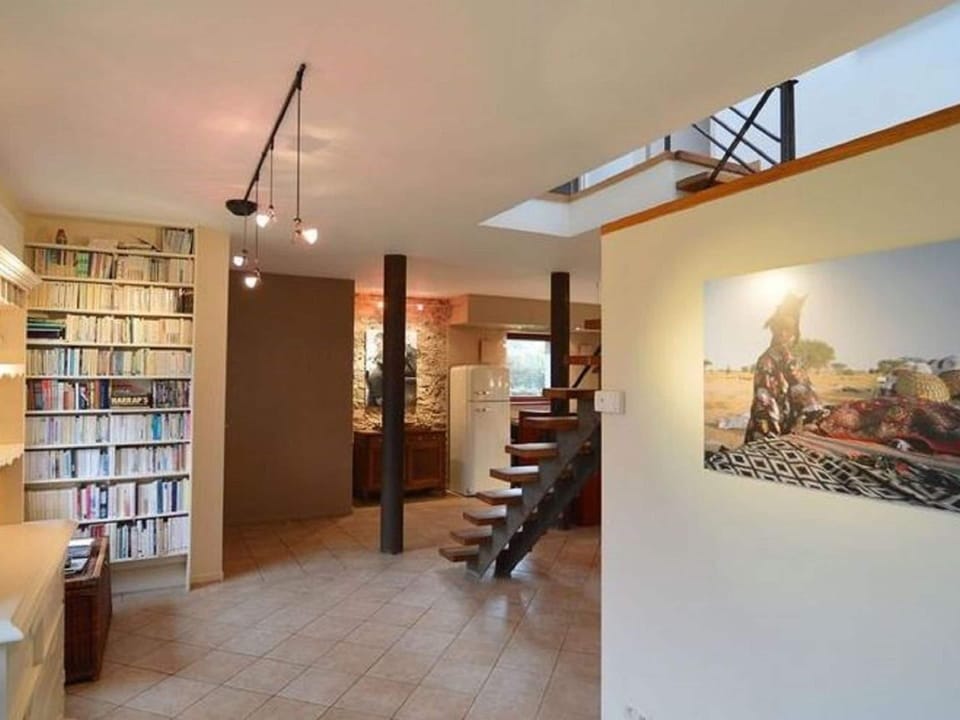 House | Lobby