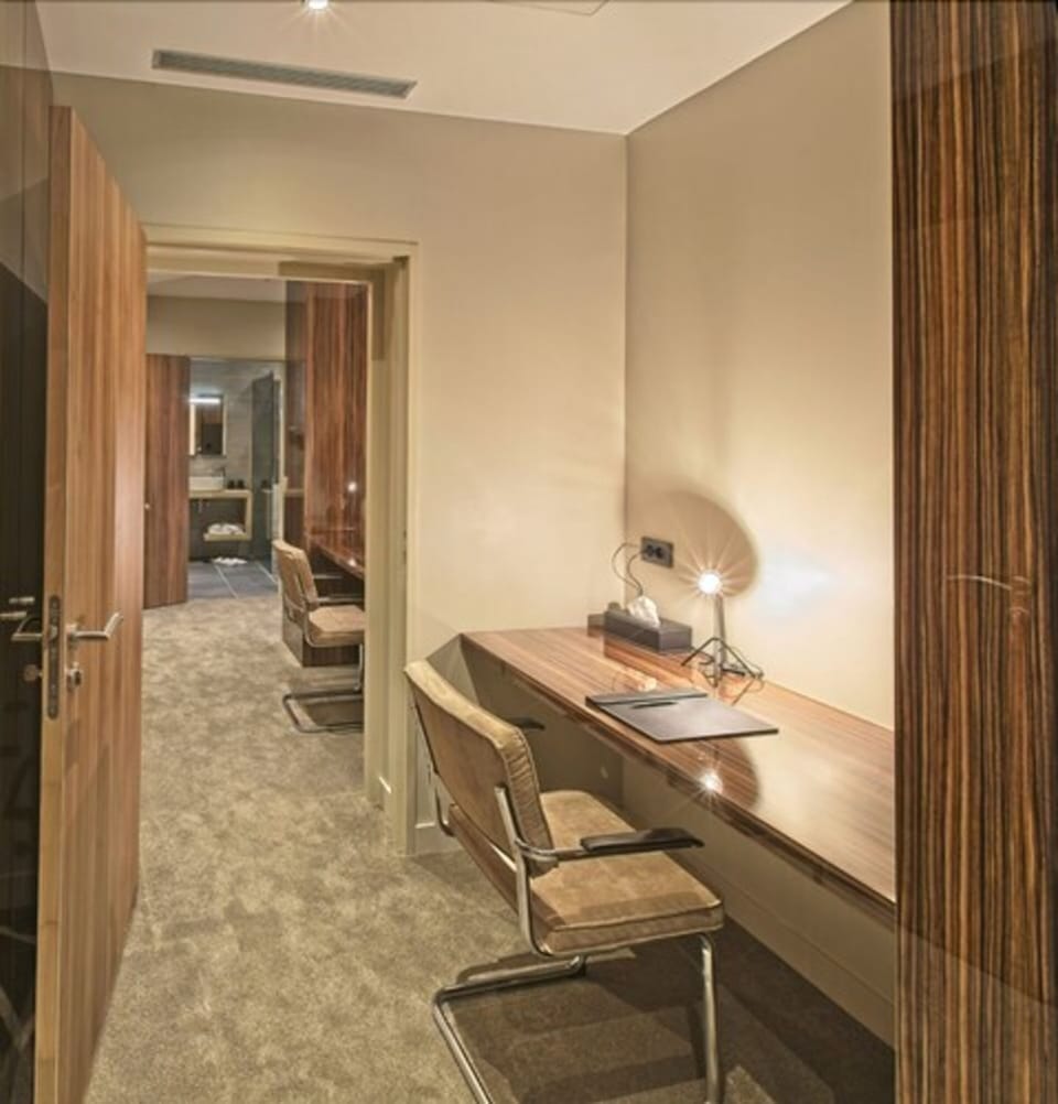 Room amenity