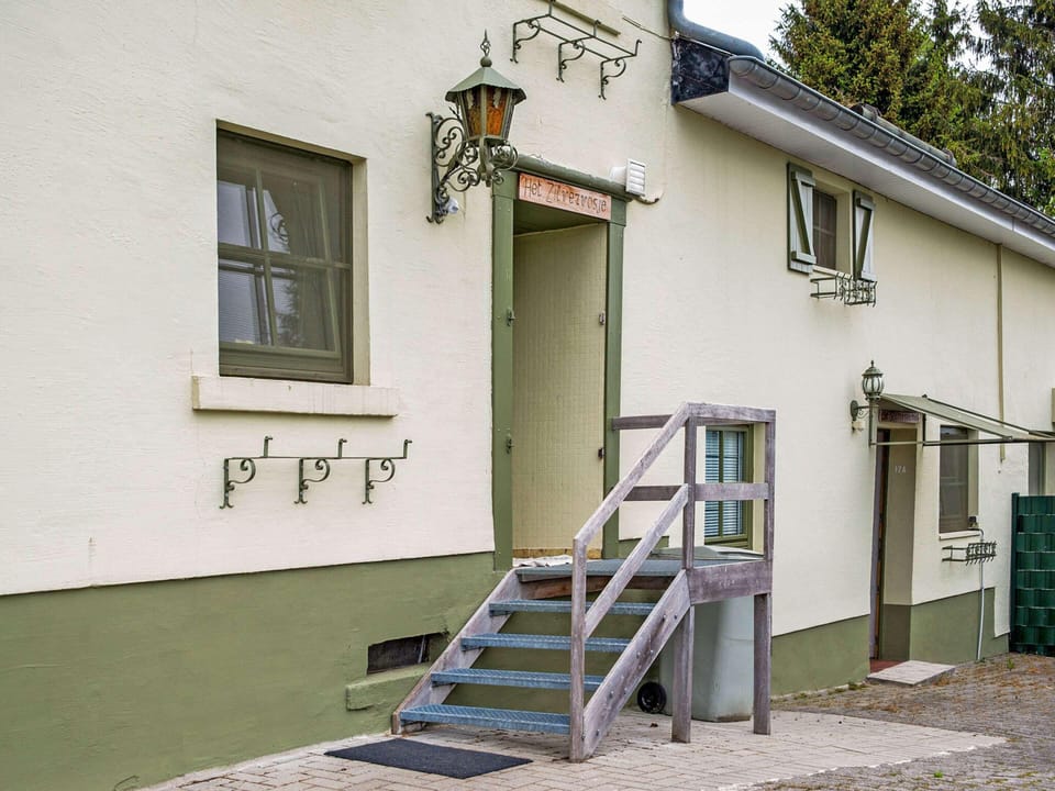 House | Exterior