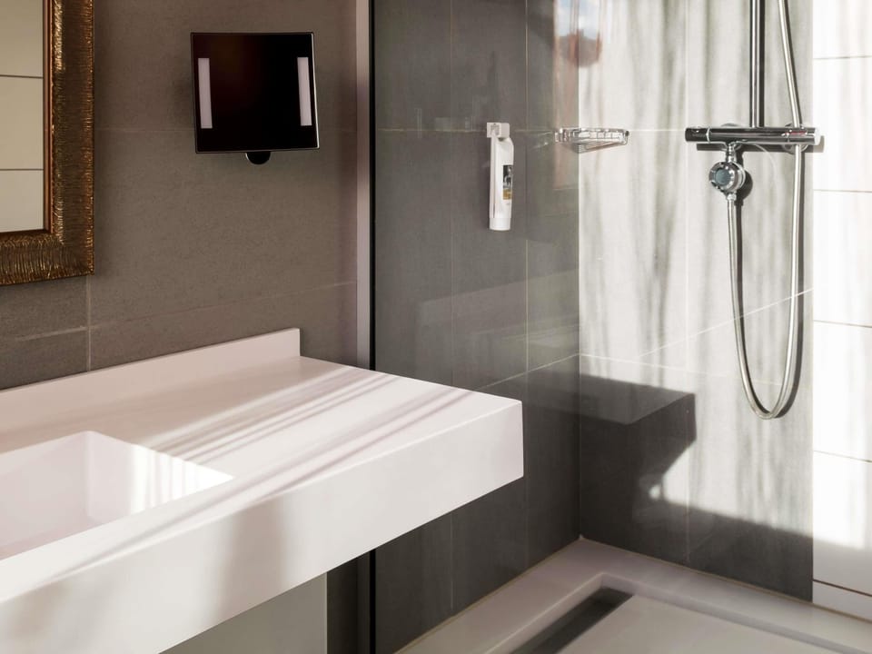 In-room safe, desk, soundproofing, iron/ironing board
