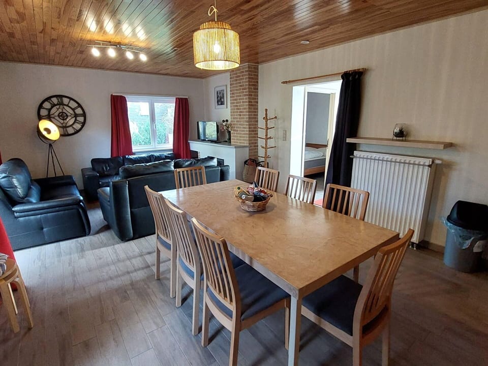 House | Dining