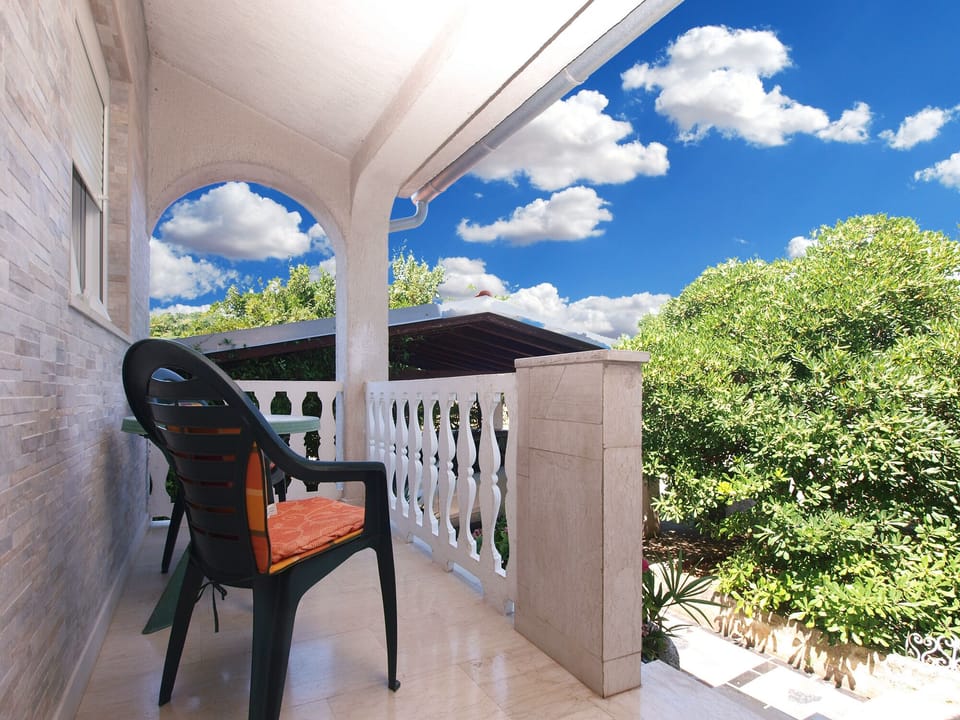 Standard House, 3 Bedrooms (24436) | Terrace/patio