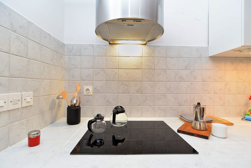 Standard House, 1 Bedroom (24881) | Private kitchen | Fridge, microwave, coffee/tea maker, electric kettle
