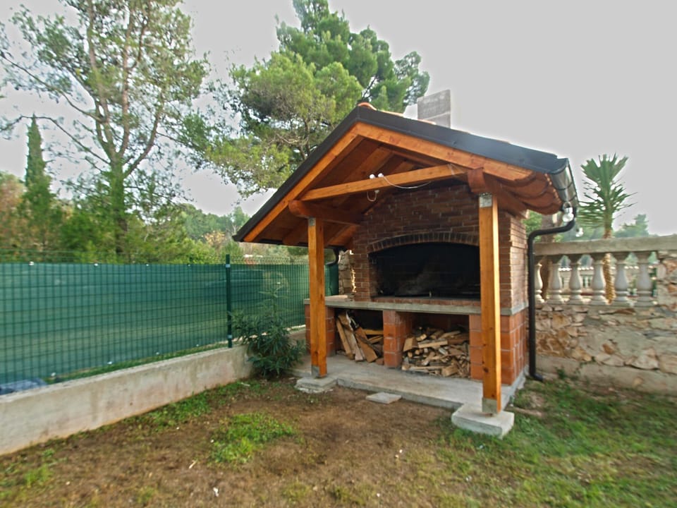 BBQ/picnic area