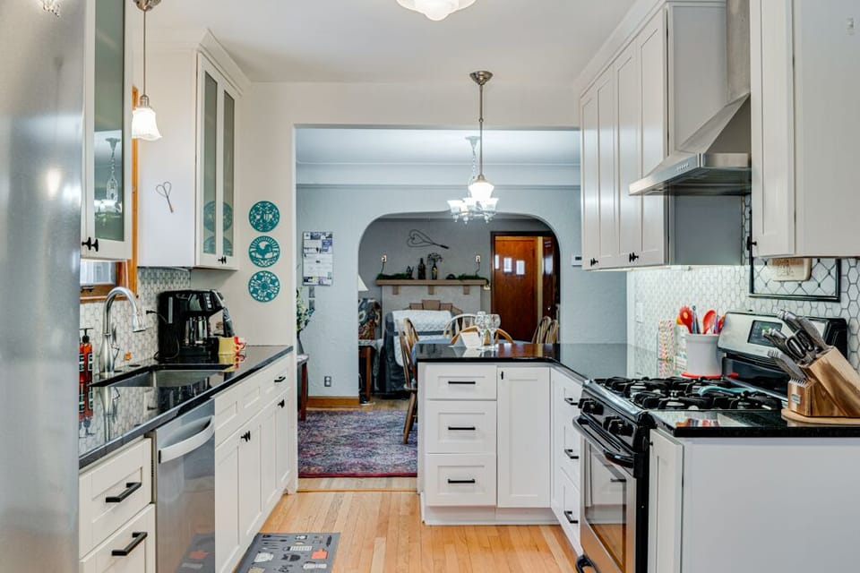 Welcome to Edina Escape!