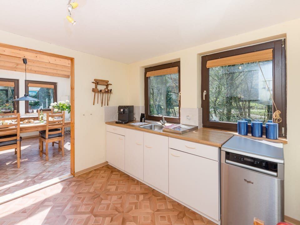 House | Private kitchen | Microwave, coffee/tea maker
