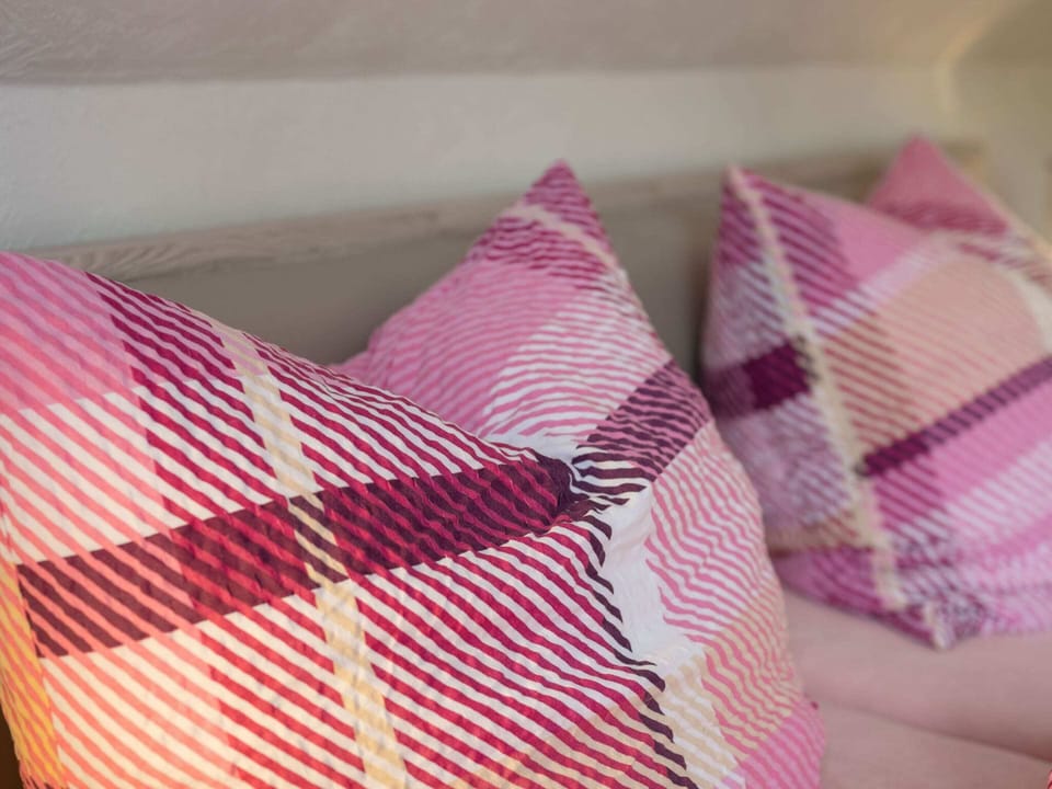 House | 2 bedrooms, bed sheets