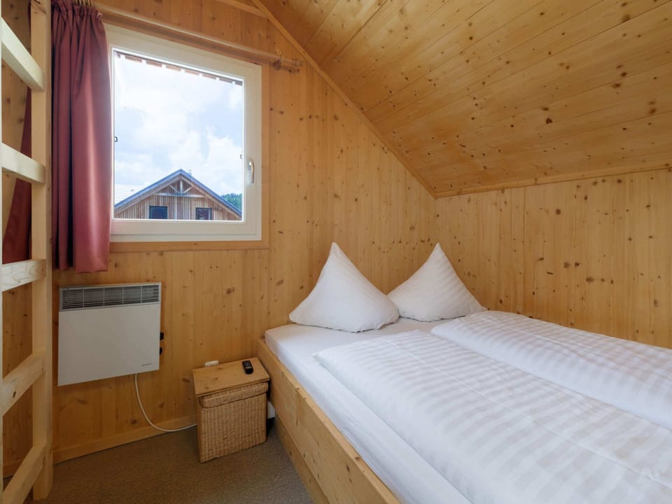Chalet | 4 bedrooms, individually furnished