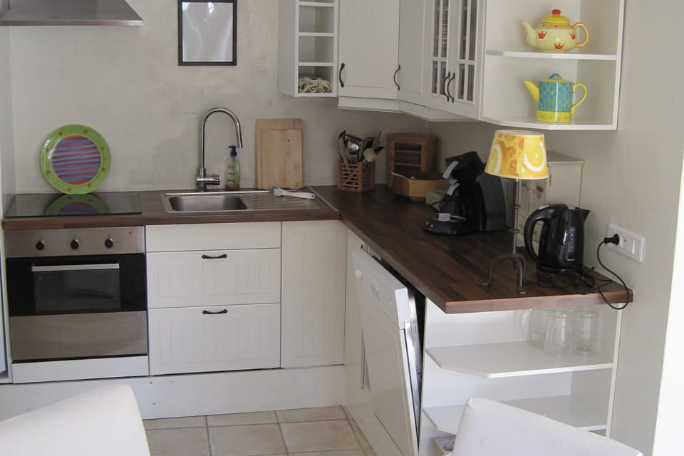 House | Private kitchen | Stovetop, highchair