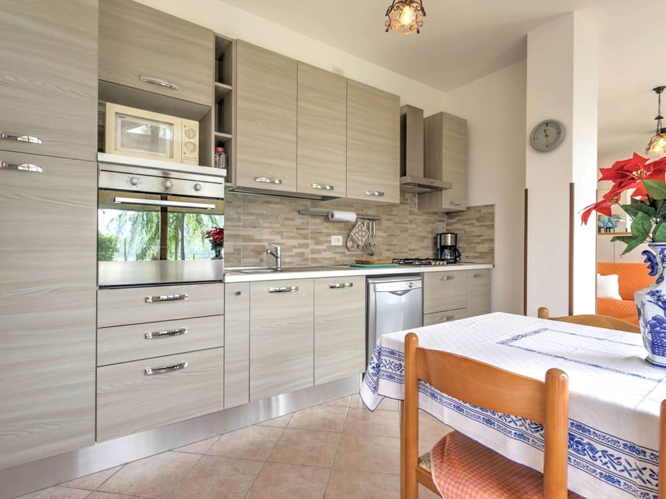 Apartment | Private kitchen | Highchair