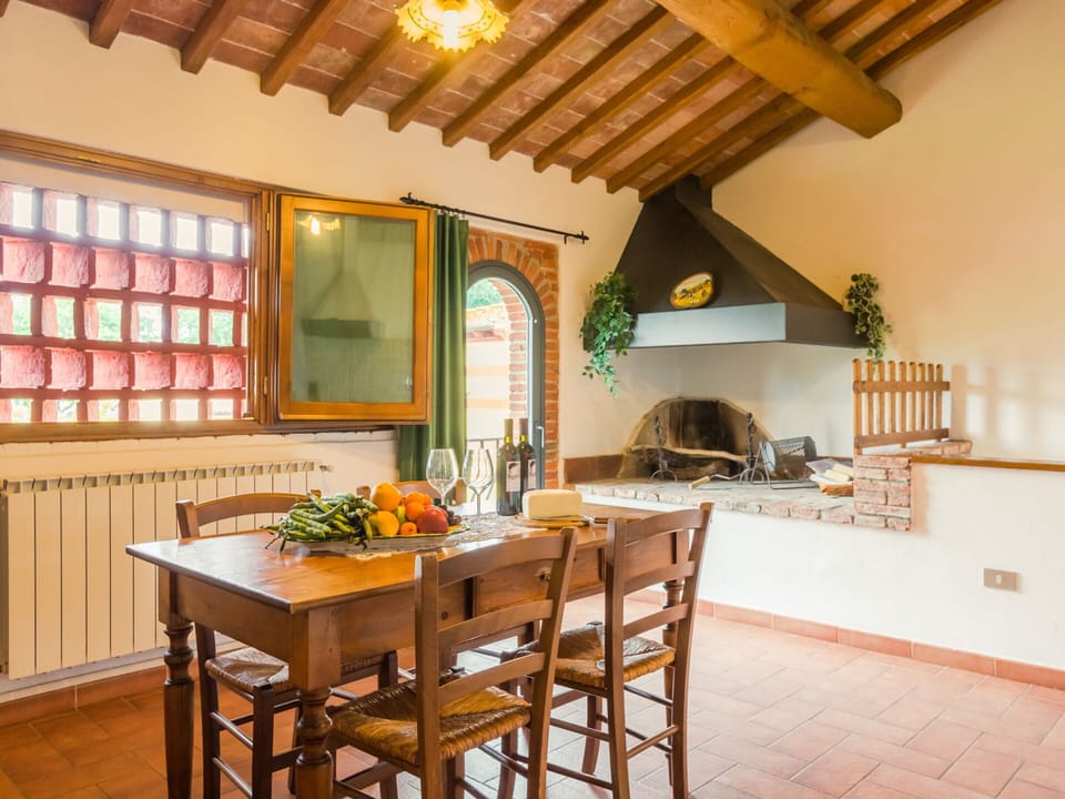 House | Dining