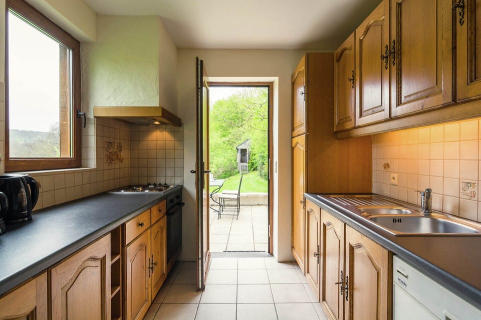 Cottage | Private kitchen | Fridge