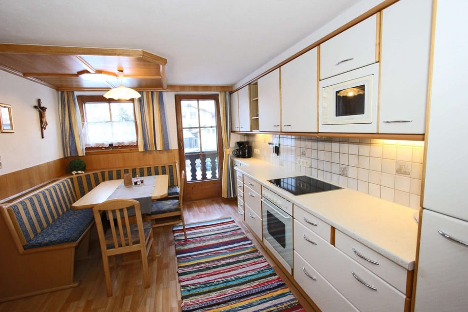 Apartment | Private kitchen | Highchair