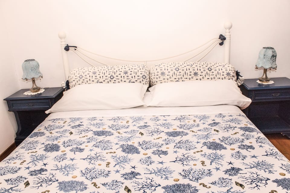Basic Double Room, Shared Bathroom, Sea View | Free WiFi, bed sheets