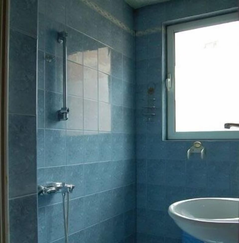 Free toiletries, towels