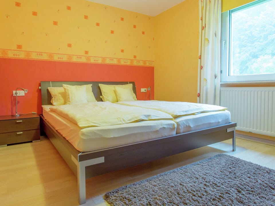 Waxweiler Flat Near City Center Apartment in Rhineland-Palatinate