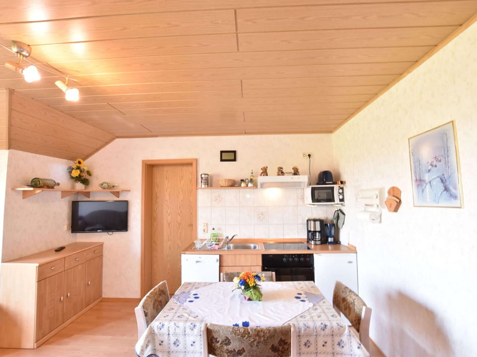 Apartment | Dining