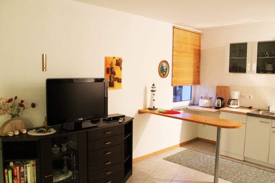 Bungalow | Private kitchen | Electric kettle