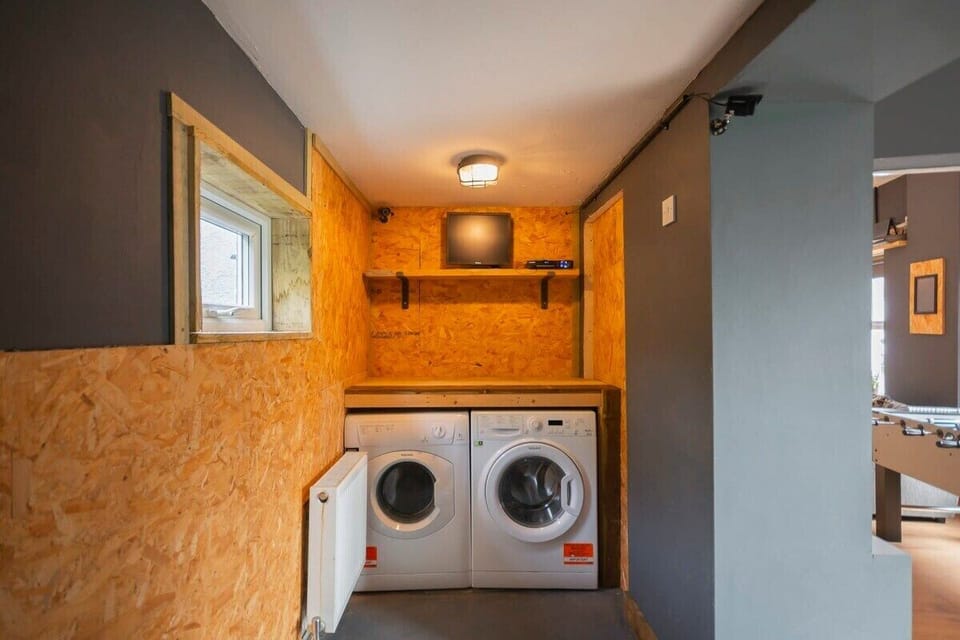 Washing machine and dryer