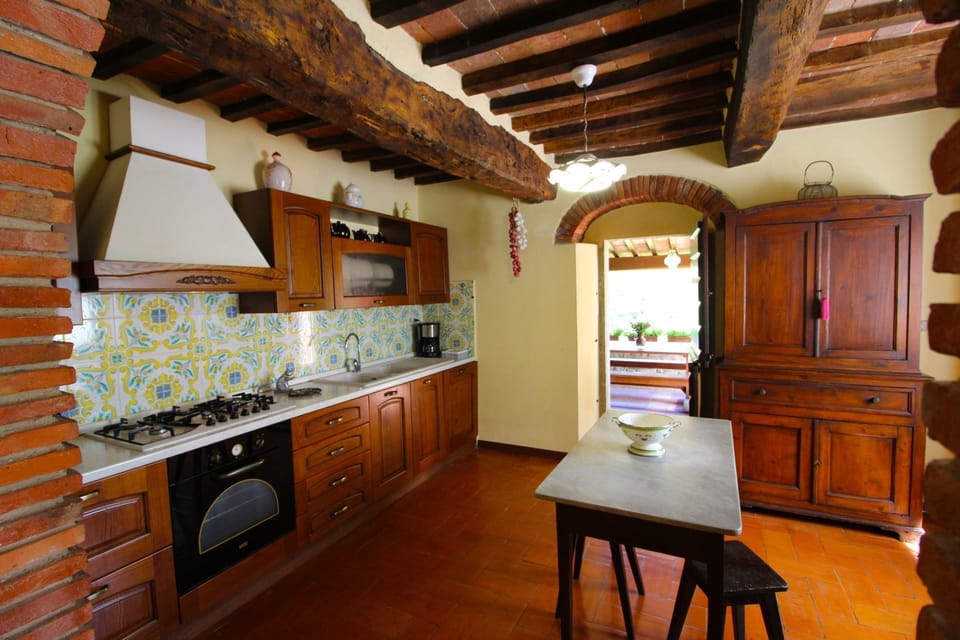 Room, Property, Building, Furniture, Interior Design, Countertop, Kitchen, House, Beam, Cabinetry