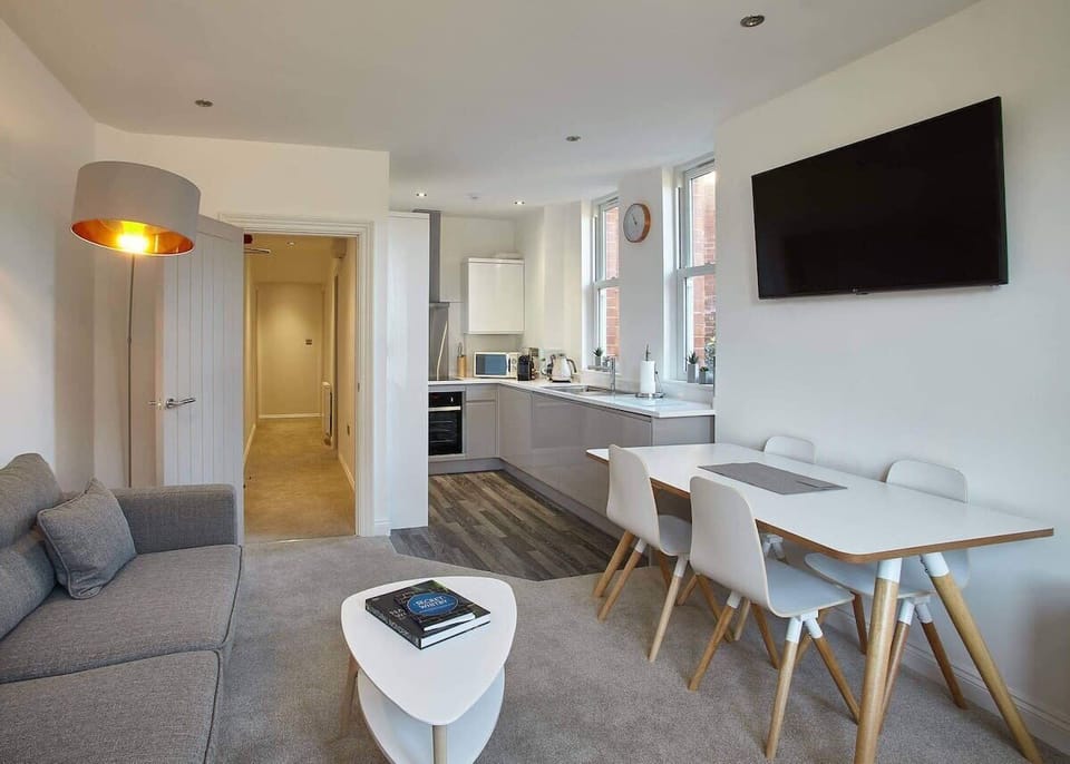 Park View Apartment - Whitby - Host & Stay