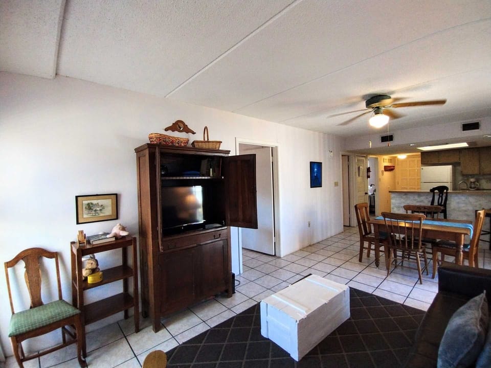 Screen, TV, Indoors, Entertainment Center, Furniture