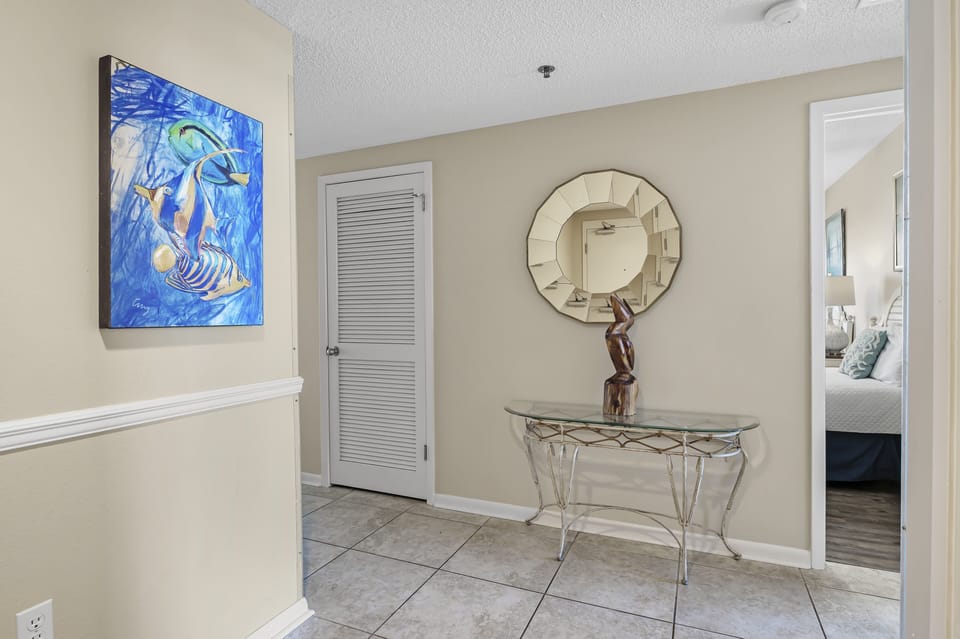 Entry way