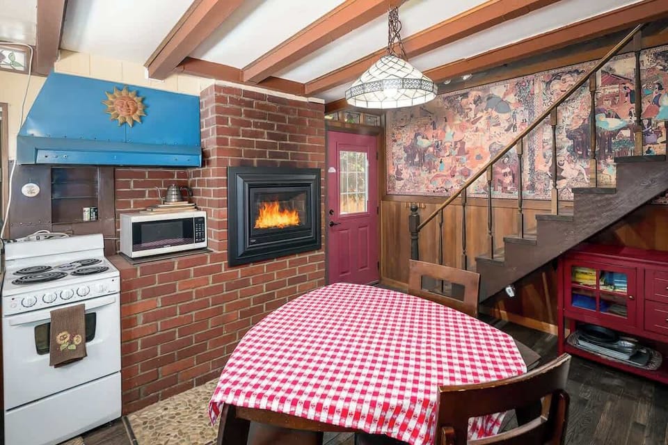 Kitchen and Door to Back Deck