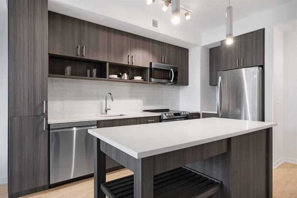 South Arlington Arlington 1 Bedroom with Balcony Kitchen