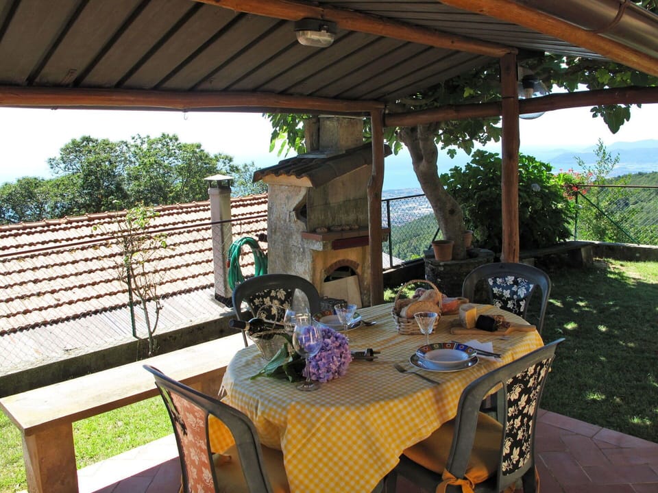 Property, Room, Porch, Patio, Building, Real Estate, Table, House, Pavilion, Furniture