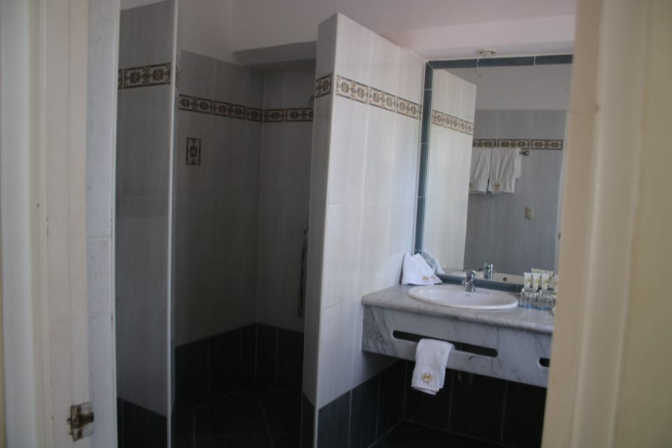Walk in shower